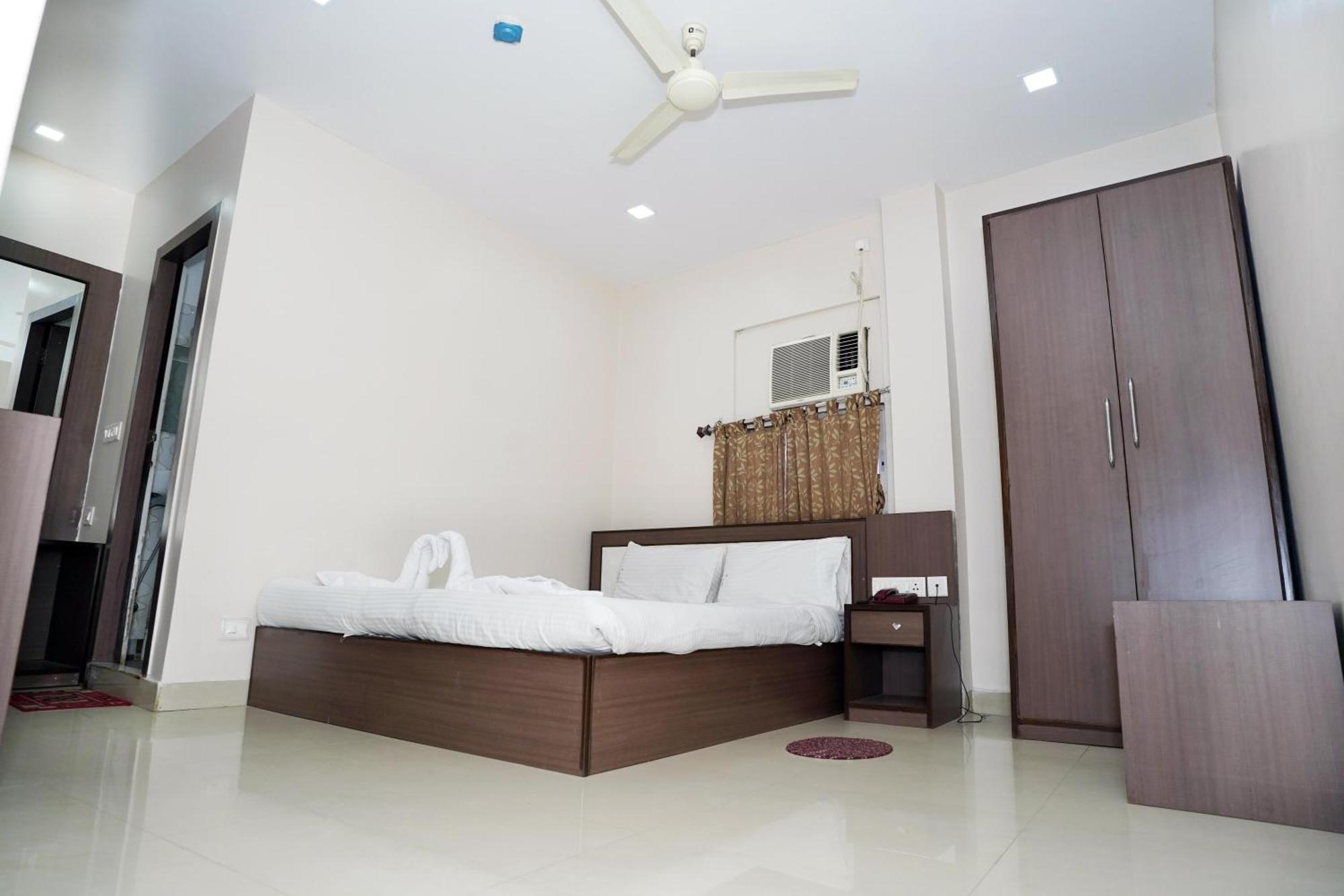 Sonar Bangla Guest House Kolkata Exterior photo