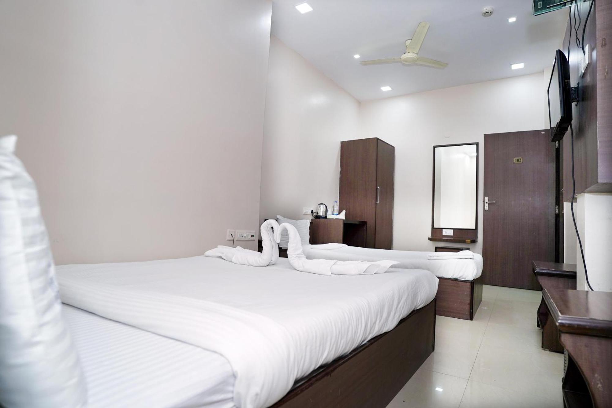 Sonar Bangla Guest House Kolkata Exterior photo